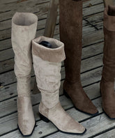 Schicke klobige Stiefel mit Reißverschluss in Beige aus Wildleder